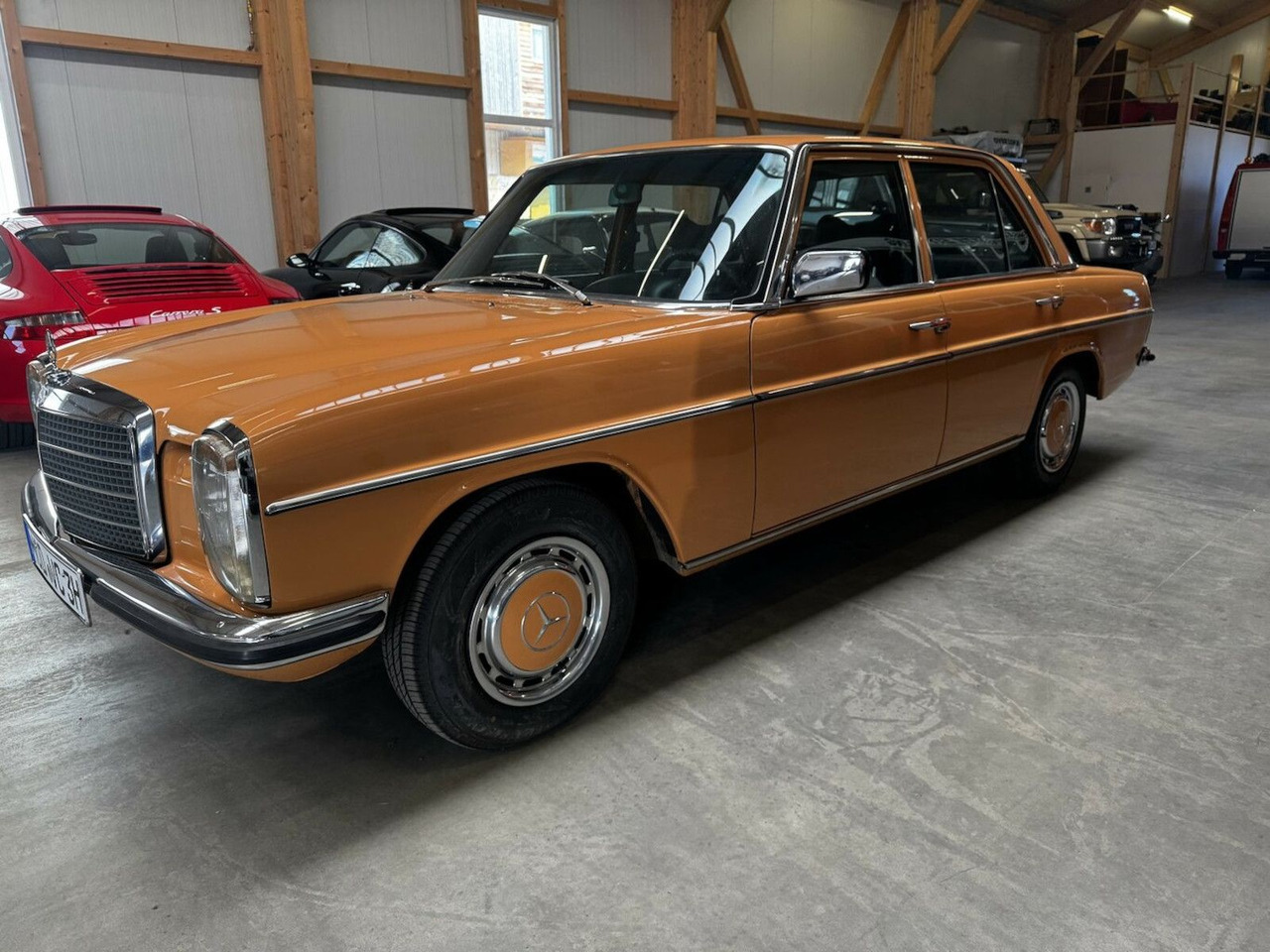 Mercedes-Benz 200 D/8 - Λιμουζίνα/ Sedan: φωτογραφία 2 Mercedes-Benz 200 D/8 - Λιμουζίνα/ Sedan: φωτογραφία 2