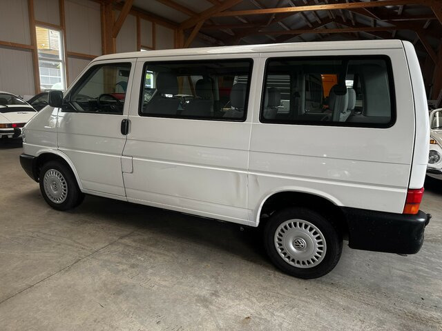 VW T4 Caravelle 2.5 TDI Syncro Sperre 1. Hand! - Αυτοκίνητο: φωτογραφία 2 VW T4 Caravelle 2.5 TDI Syncro Sperre 1. Hand! - Αυτοκίνητο: φωτογραφία 2