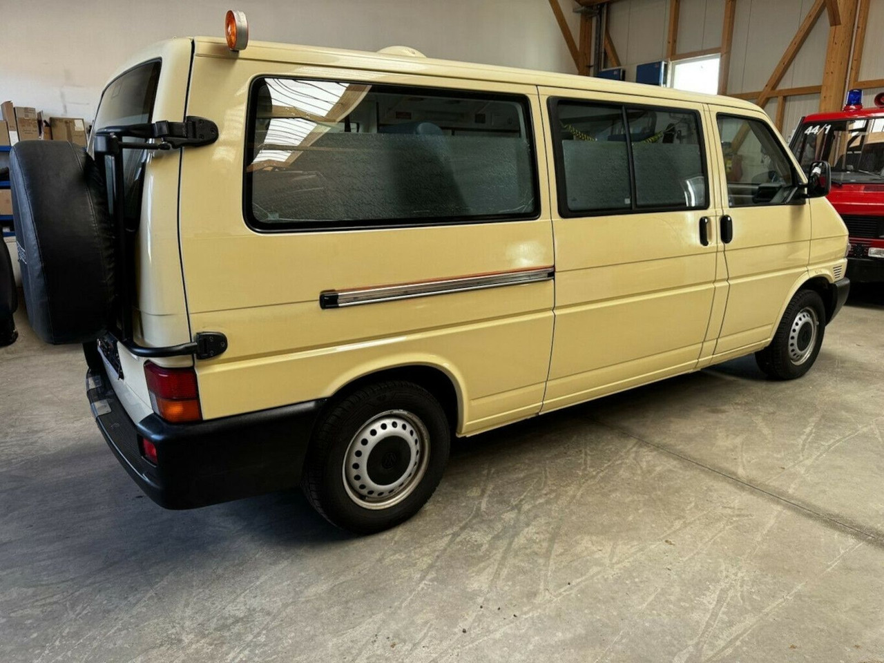 Volkswagen T4 2.5 TDI Syncro 4x4 lang 1. Hand! - Επιβατικό βαν: φωτογραφία 5 Volkswagen T4 2.5 TDI Syncro 4x4 lang 1. Hand! - Επιβατικό βαν: φωτογραφία 5