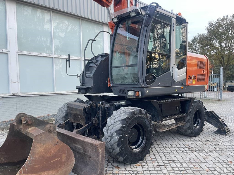 Τροχοφόρος εκσκαφέας Hitachi ZX 140 W-3: φωτογραφία 20 Τροχοφόρος εκσκαφέας Hitachi ZX 140 W-3: φωτογραφία 20