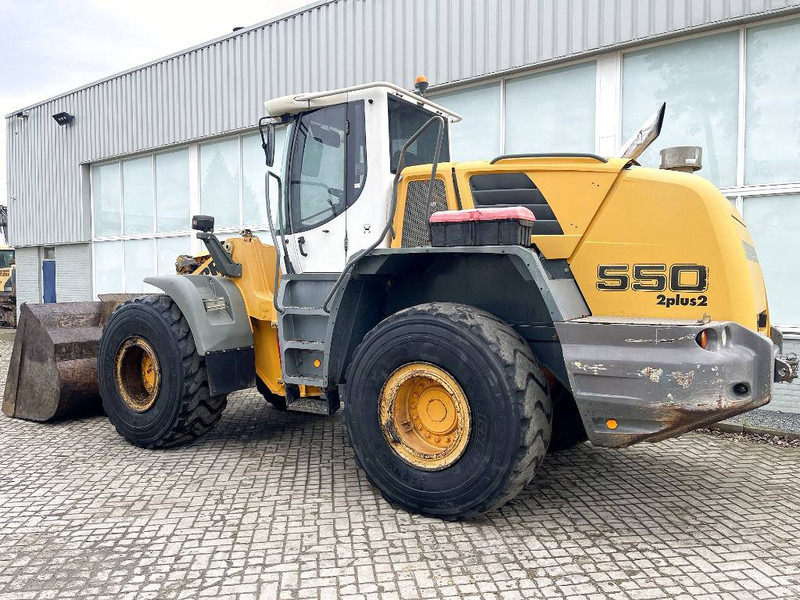 Liebherr L550 - Ελαστιχοφόρος φορτωτής: φωτογραφία 5 Liebherr L550 - Ελαστιχοφόρος φορτωτής: φωτογραφία 5