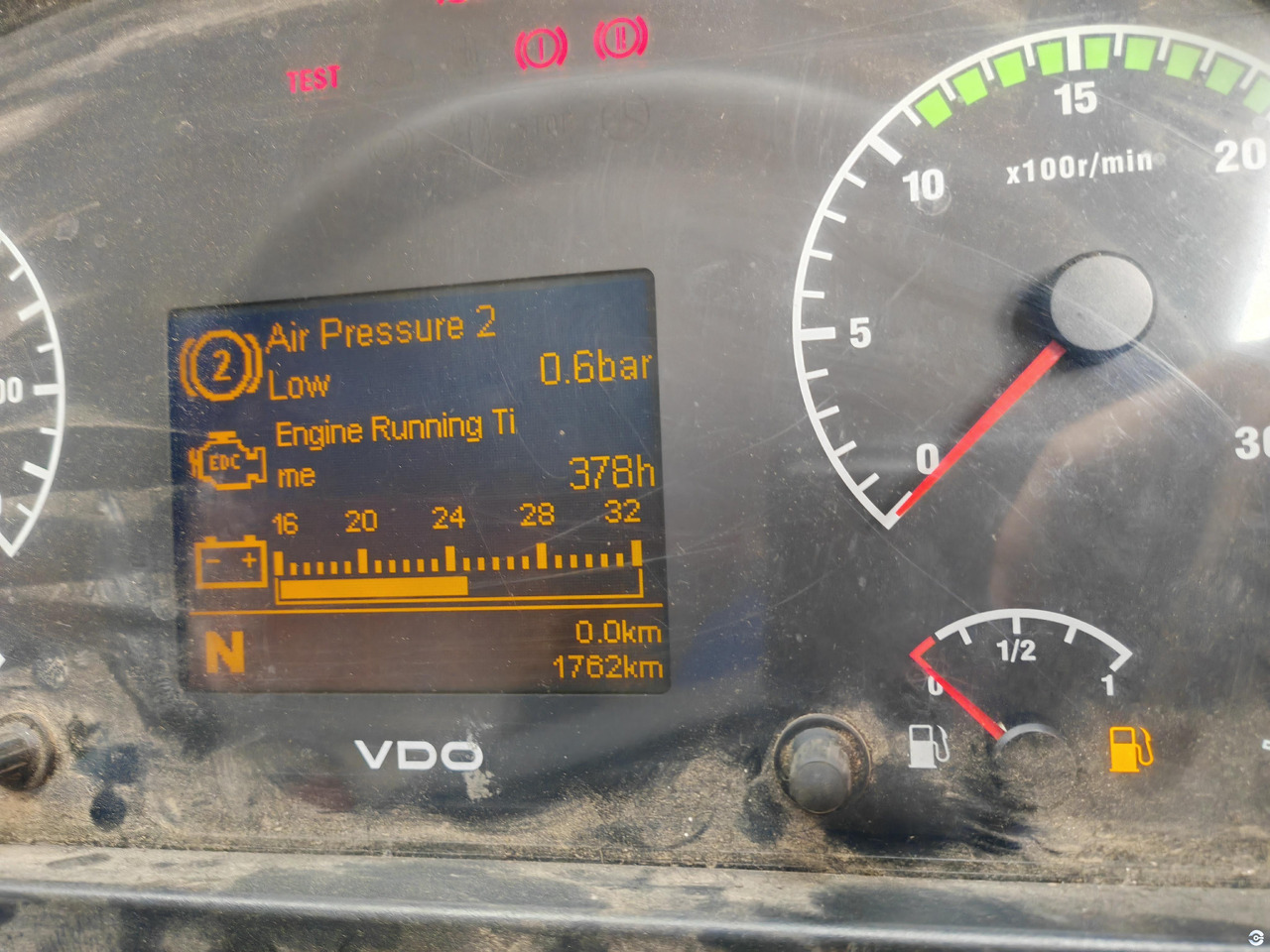 Τηλεσκοπικός γερανός XCMG 2020 certified used 60ton truck crane XCT60_Y price: φωτογραφία 7 Τηλεσκοπικός γερανός XCMG 2020 certified used 60ton truck crane XCT60_Y price: φωτογραφία 7