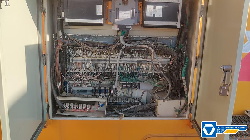 XCMG 500 tons 2016 XGC500 used lift machine crane with crawler for sale - Ερπυστριοφόρος γερανός: φωτογραφία 4 XCMG 500 tons 2016 XGC500 used lift machine crane with crawler for sale - Ερπυστριοφόρος γερανός: φωτογραφία 4