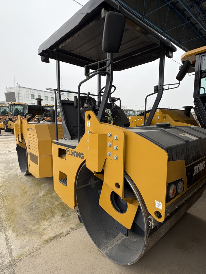 XCMG 8 ton 2Y103 double drum used vibratory road roller compactor 2022 - Ασφαλτικός οδοστρωτήρας: φωτογραφία 5 XCMG 8 ton 2Y103 double drum used vibratory road roller compactor 2022 - Ασφαλτικός οδοστρωτήρας: φωτογραφία 5
