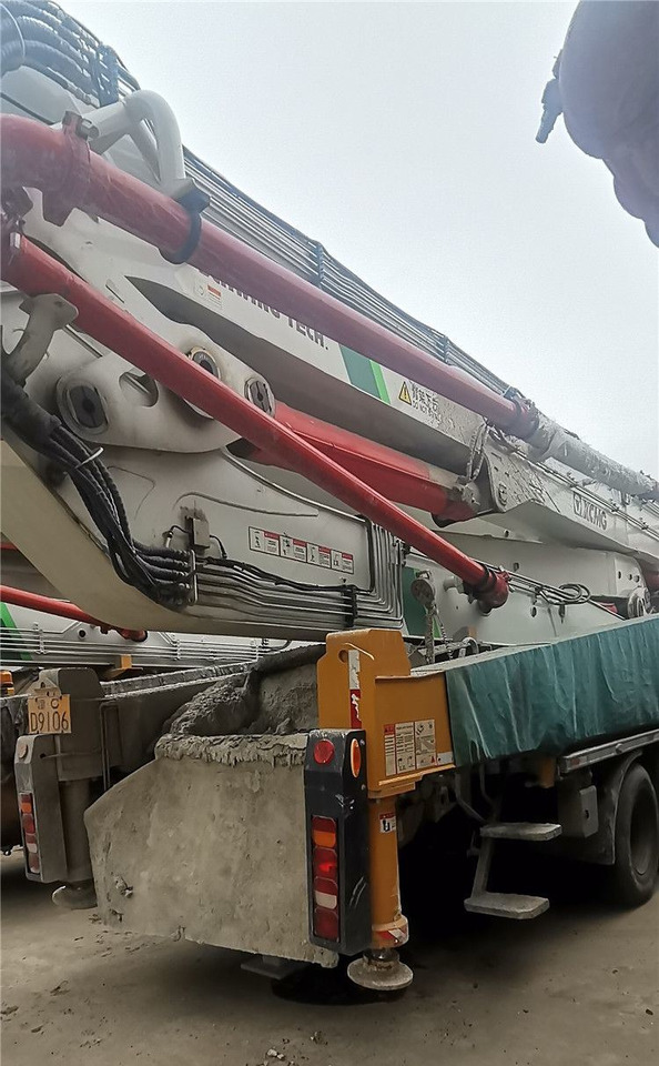 XCMG Official 2021 Year Hb62V Construction Machinery 62m Used Concrete Pump Truck for Sale - Αντλία σκυροδέματος: φωτογραφία 4 XCMG Official 2021 Year Hb62V Construction Machinery 62m Used Concrete Pump Truck for Sale - Αντλία σκυροδέματος: φωτογραφία 4