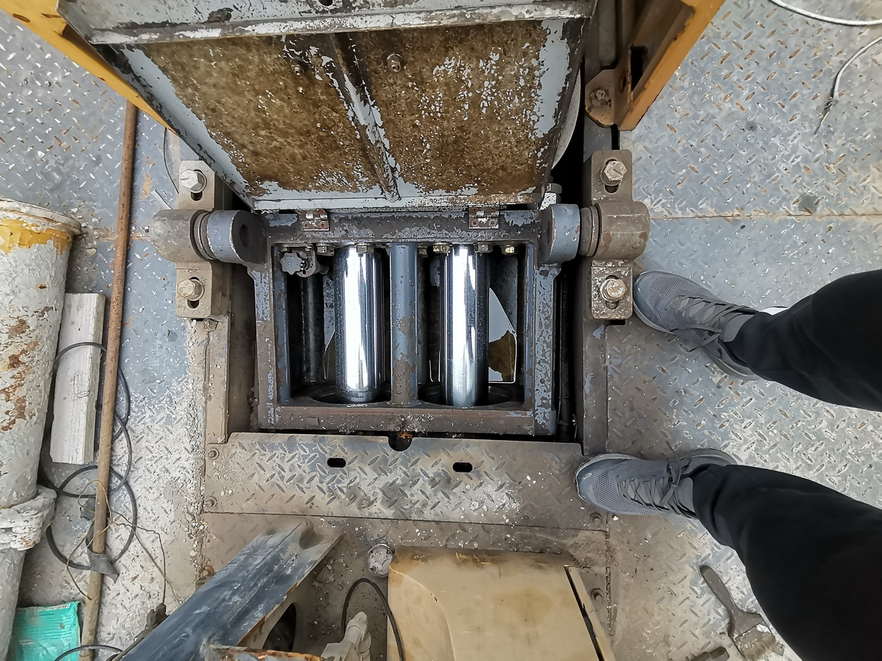 XCMG Official Construction Building Machine HBC10022V Used Truck Mounted Line Concrete Pump Price - Εξοπλισμός σκυροδέματος: φωτογραφία 5 XCMG Official Construction Building Machine HBC10022V Used Truck Mounted Line Concrete Pump Price - Εξοπλισμός σκυροδέματος: φωτογραφία 5