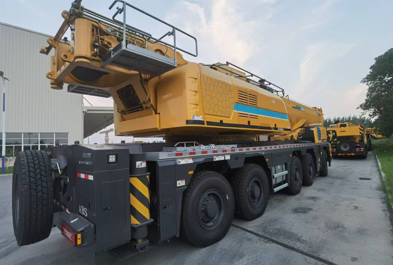 XCMG Official Used 200ton Truck Lifting Crane XCA200L8 Hydraulic Mobile Crane Price List - Γερανός παντός εδάφους: φωτογραφία 4 XCMG Official Used 200ton Truck Lifting Crane XCA200L8 Hydraulic Mobile Crane Price List - Γερανός παντός εδάφους: φωτογραφία 4