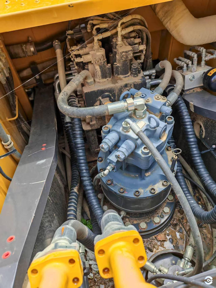 XCMG XE245G 24ton medium diesel excavator with good condition for sale - Ερπυστριοφόρος εκσκαφέας: φωτογραφία 5 XCMG XE245G 24ton medium diesel excavator with good condition for sale - Ερπυστριοφόρος εκσκαφέας: φωτογραφία 5