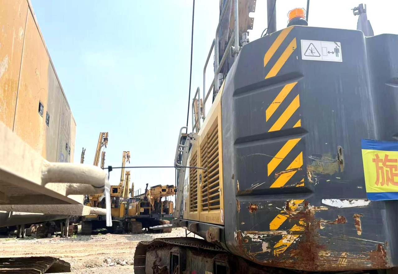 XCMG certified used rotary drilling rig XR240E - Μηχάνημα διάτρησης: φωτογραφία 2 XCMG certified used rotary drilling rig XR240E - Μηχάνημα διάτρησης: φωτογραφία 2