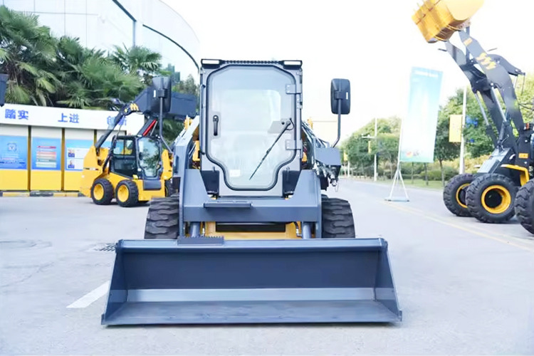 Φορτωτής πλάγιας ολίσθησης XCMG diesel skid steer wheel loader XC7-SR10 1ton machine price: φωτογραφία 6 Φορτωτής πλάγιας ολίσθησης XCMG diesel skid steer wheel loader XC7-SR10 1ton machine price: φωτογραφία 6