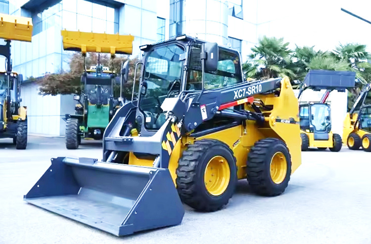 Φορτωτής πλάγιας ολίσθησης XCMG diesel skid steer wheel loader XC7-SR10 1ton machine price: φωτογραφία 4 Φορτωτής πλάγιας ολίσθησης XCMG diesel skid steer wheel loader XC7-SR10 1ton machine price: φωτογραφία 4