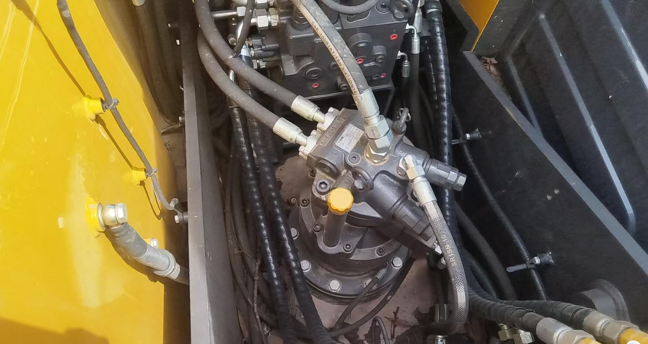 XCMG medium used 13ton crawler hydraulic excavator price - Ερπυστριοφόρος εκσκαφέας: φωτογραφία 4 XCMG medium used 13ton crawler hydraulic excavator price - Ερπυστριοφόρος εκσκαφέας: φωτογραφία 4