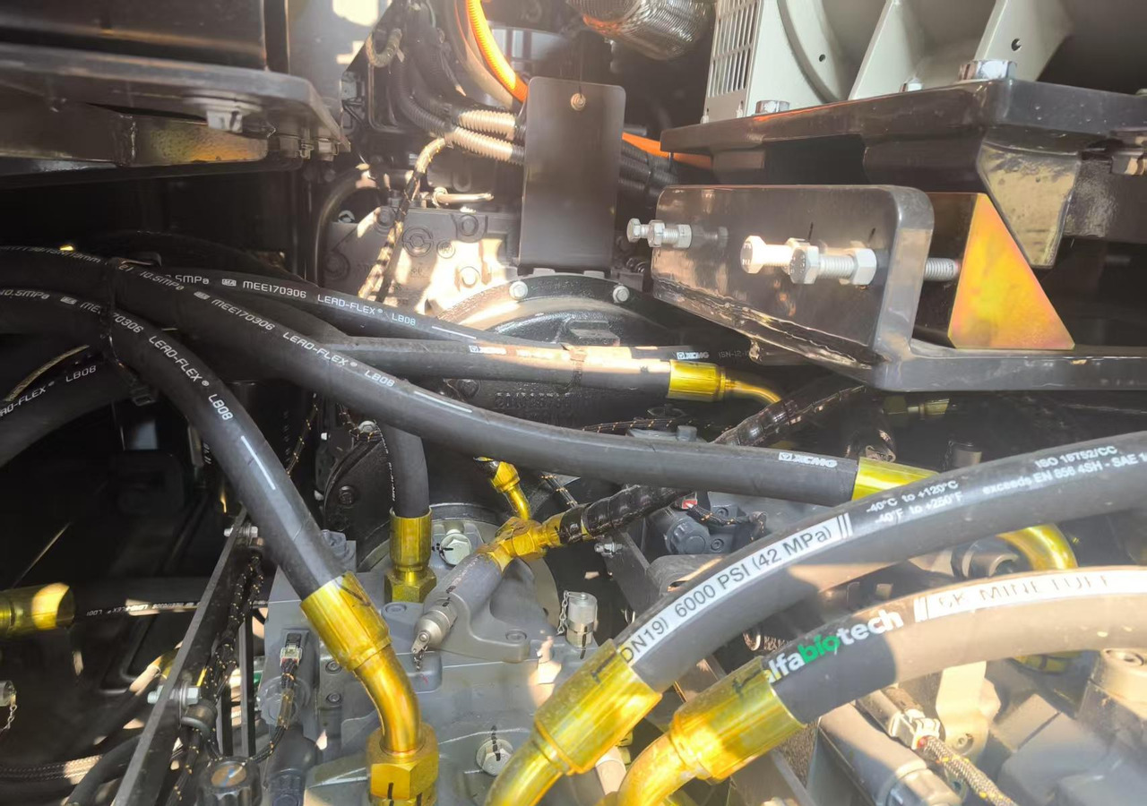 XCMG official used asphalt paver RP905IV Concrete machine - Διαστρωτήρας ασφάλτου: φωτογραφία 2 XCMG official used asphalt paver RP905IV Concrete machine - Διαστρωτήρας ασφάλτου: φωτογραφία 2