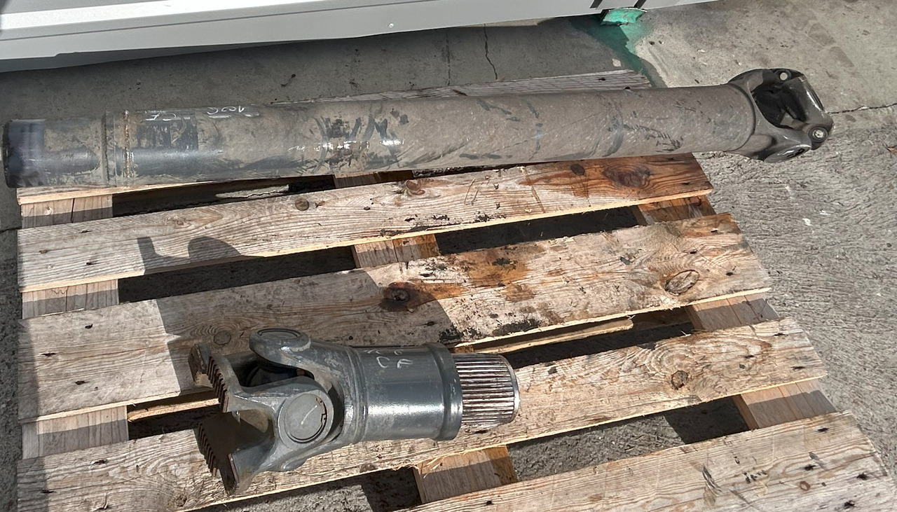 DAF CF EURO 6 440 DRIVE SHAFT LENGTH 1640 MM - Κεντρικοί άξονες: φωτογραφία 2 DAF CF EURO 6 440 DRIVE SHAFT LENGTH 1640 MM - Κεντρικοί άξονες: φωτογραφία 2