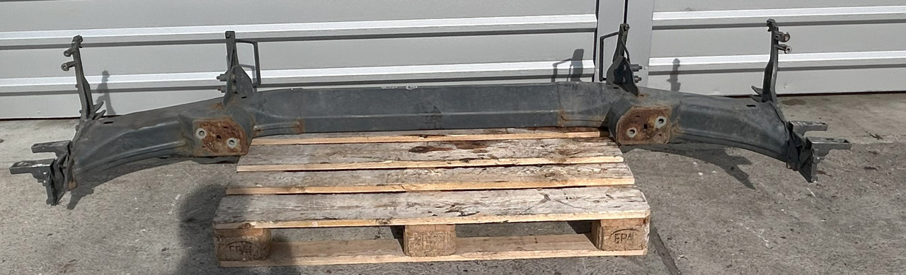 DAF CF EURO 6 BUMPER BEAM WITH STEP BRACKETS - Προφυλακτήρας: φωτογραφία 1 DAF CF EURO 6 BUMPER BEAM WITH STEP BRACKETS - Προφυλακτήρας: φωτογραφία 1