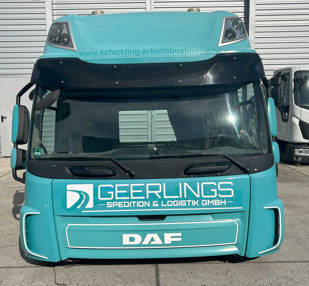 DAF CF EURO 6 SPACE CAB - Καμπίνα: φωτογραφία 1 DAF CF EURO 6 SPACE CAB - Καμπίνα: φωτογραφία 1