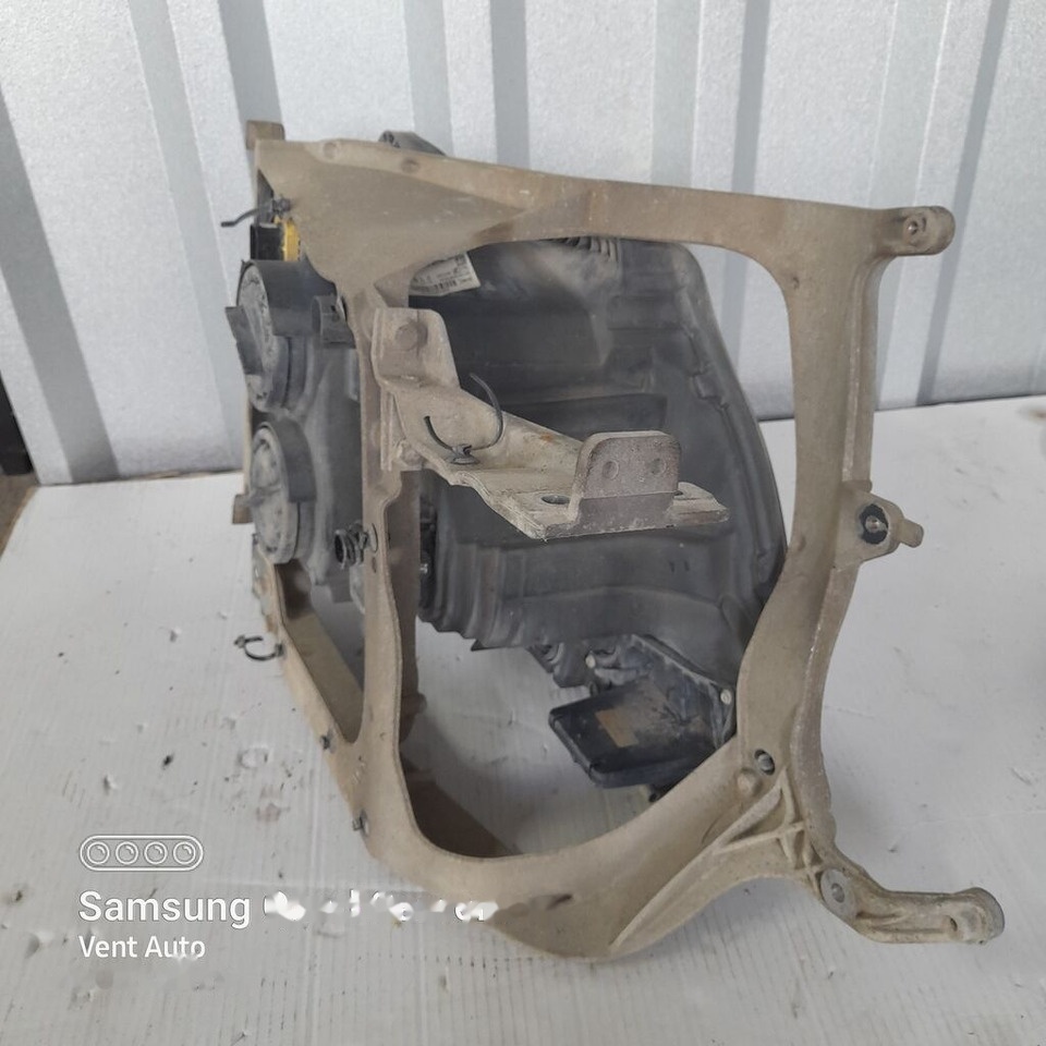DAF XF 106 1939777 / 1798448 LH DAF 1939777 / 1798448 LH truck - Προβολέας για Φορτηγό: φωτογραφία 5 DAF XF 106 1939777 / 1798448 LH DAF 1939777 / 1798448 LH truck - Προβολέας για Φορτηγό: φωτογραφία 5