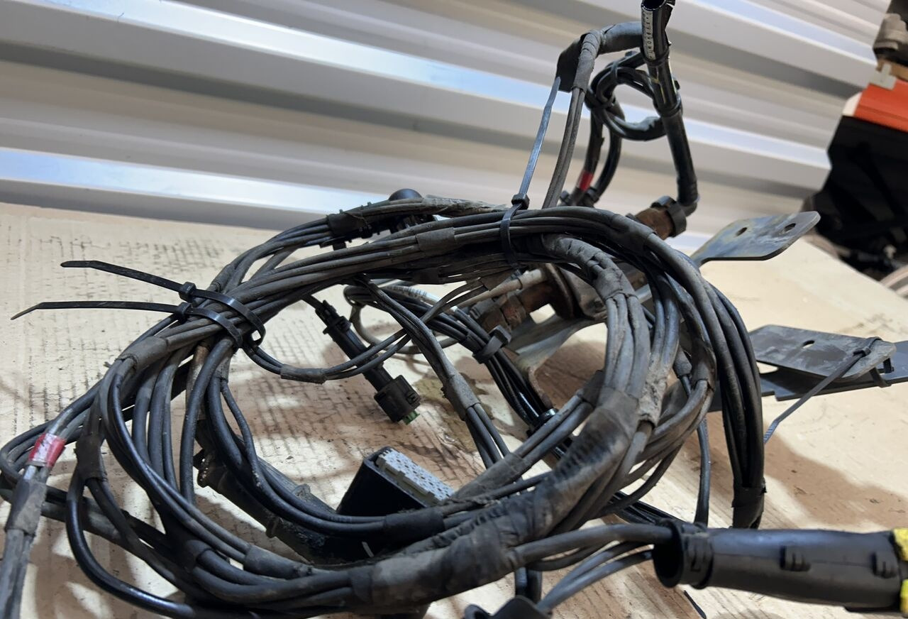 DAF XF 106 2020457 DAF XF 106 truck - Καλώδιο/ Σύρματα για Φορτηγό: φωτογραφία 3 DAF XF 106 2020457 DAF XF 106 truck - Καλώδιο/ Σύρματα για Φορτηγό: φωτογραφία 3