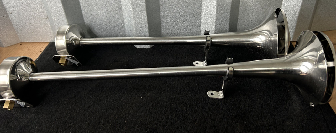 FIAMM 2 TRUMPETS, SHORT + LONG + ASSEMBLY KIT FIAMM, ORIGINAL FOR MERCEDES ACTROS MP5 - Γενικό ανταλλακτικό: φωτογραφία 2 FIAMM 2 TRUMPETS, SHORT + LONG + ASSEMBLY KIT FIAMM, ORIGINAL FOR MERCEDES ACTROS MP5 - Γενικό ανταλλακτικό: φωτογραφία 2