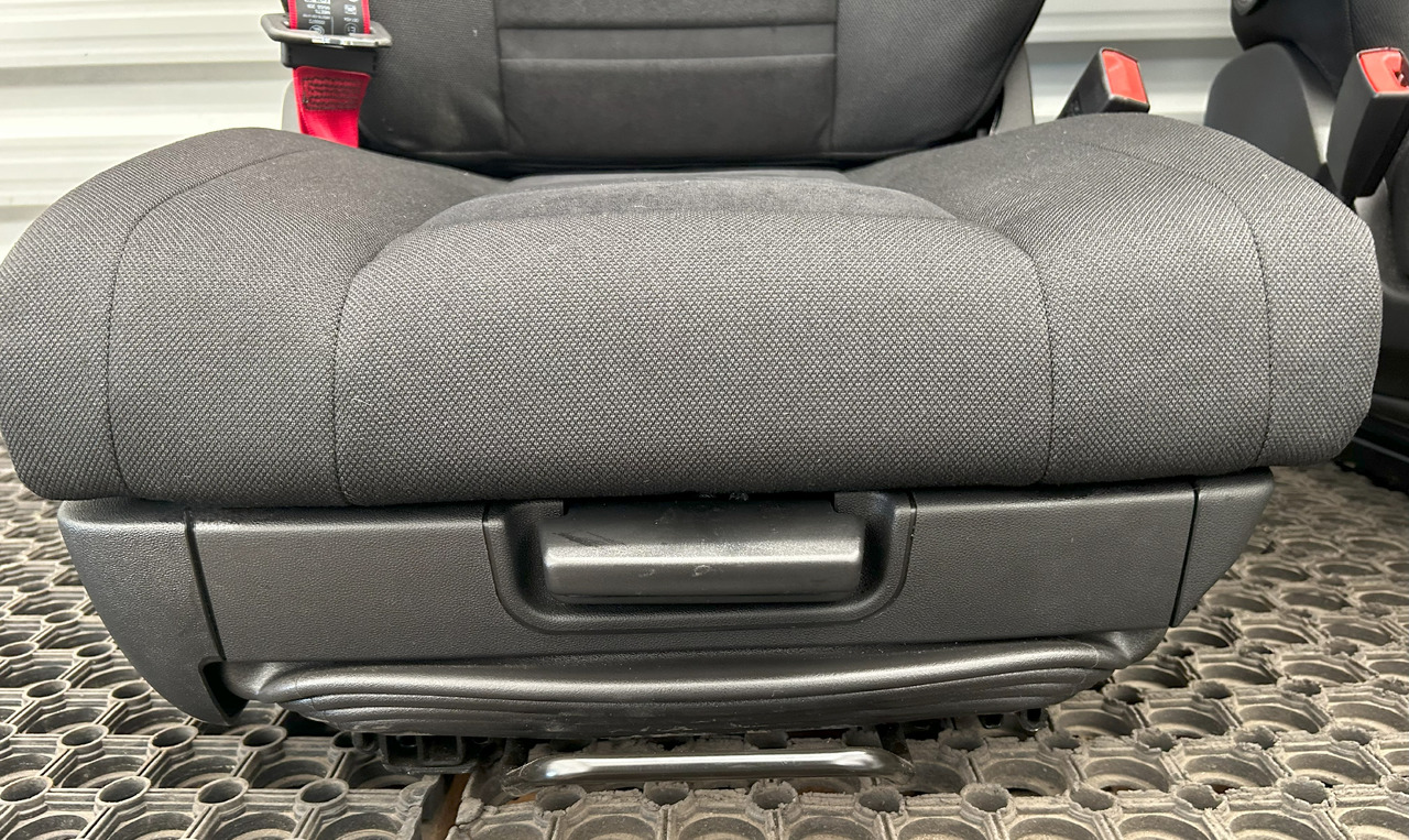 IVECO NEW SEAT IVECO S-WAY - Kάθισμα: φωτογραφία 2 IVECO NEW SEAT IVECO S-WAY - Kάθισμα: φωτογραφία 2