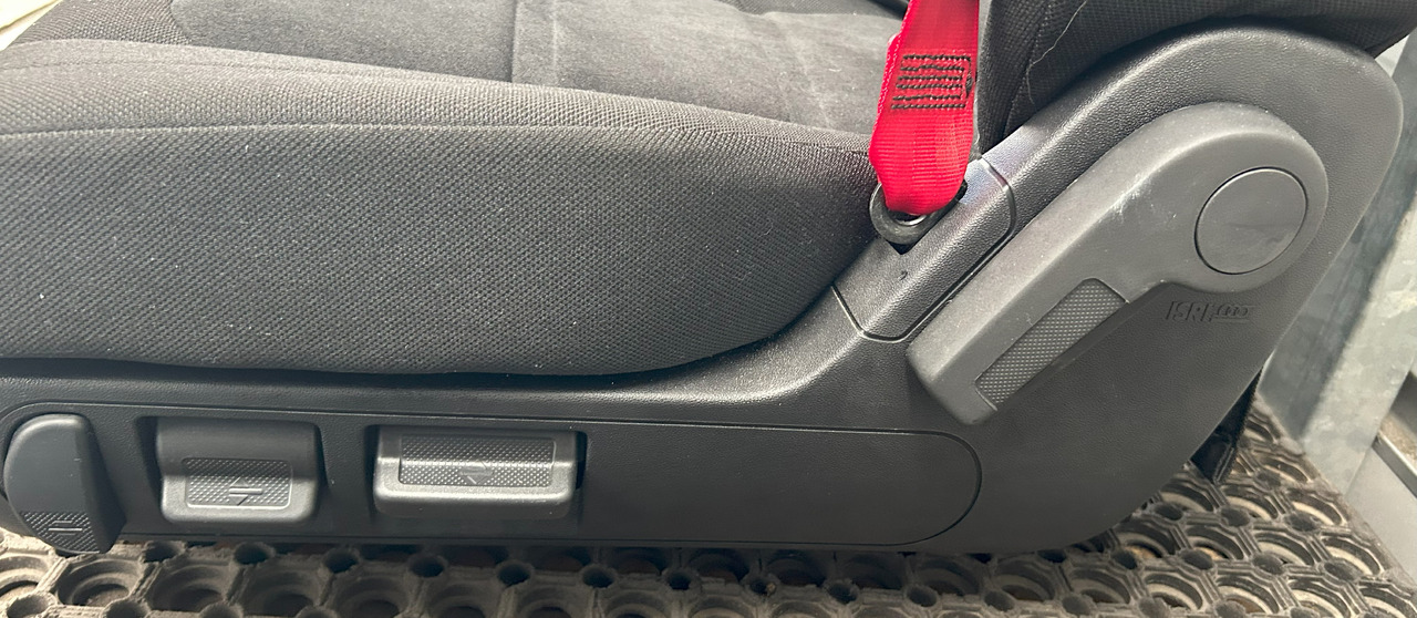 IVECO NEW SEAT IVECO S-WAY - Kάθισμα: φωτογραφία 2 IVECO NEW SEAT IVECO S-WAY - Kάθισμα: φωτογραφία 2