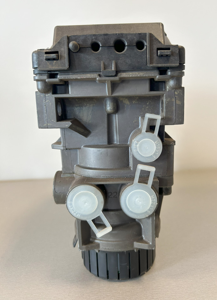 KNORR-BREMSE REAR AXLE EBS MODULATOR SCANIA - Βαλβίδα φρένων: φωτογραφία 2 KNORR-BREMSE REAR AXLE EBS MODULATOR SCANIA - Βαλβίδα φρένων: φωτογραφία 2