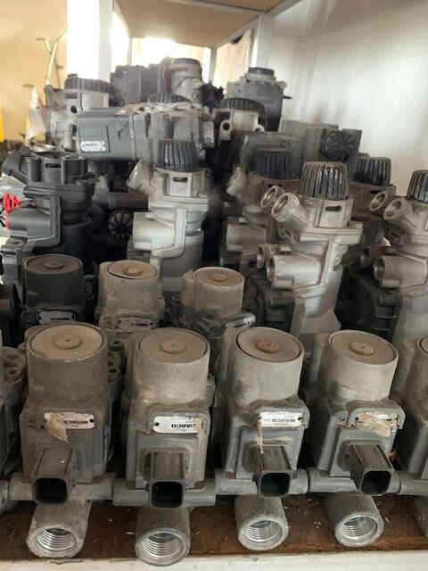 Mercedes-Benz ACTROS MP4 EBS Trailer Control Module K000920 Mercedes-Benz ACTROS MP4 truck - Βαλβίδα φρένων για Φορτηγό: φωτογραφία 5 Mercedes-Benz ACTROS MP4 EBS Trailer Control Module K000920 Mercedes-Benz ACTROS MP4 truck - Βαλβίδα φρένων για Φορτηγό: φωτογραφία 5