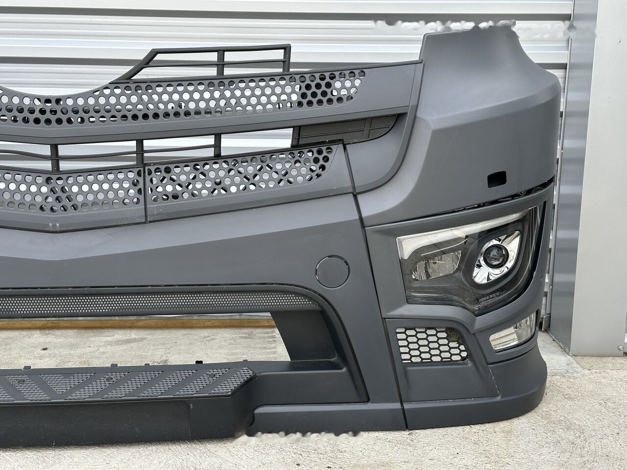 Mercedes-Benz ACTROS MP4 MP5 A9618203159 A9618203059 Mercedes-Benz A 9608801690 A9618203159 A9618203059 - Προφυλακτήρας για Φορτηγό: φωτογραφία 4 Mercedes-Benz ACTROS MP4 MP5 A9618203159 A9618203059 Mercedes-Benz A 9608801690 A9618203159 A9618203059 - Προφυλακτήρας για Φορτηγό: φωτογραφία 4