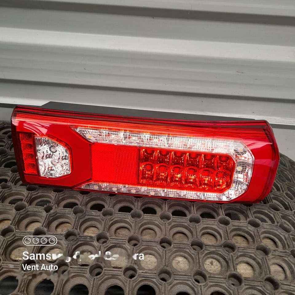 Mercedes-Benz ACTROS MP5 A0035443303 - Φανάρι πίσω για Φορτηγό: φωτογραφία 1 Mercedes-Benz ACTROS MP5 A0035443303 - Φανάρι πίσω για Φορτηγό: φωτογραφία 1