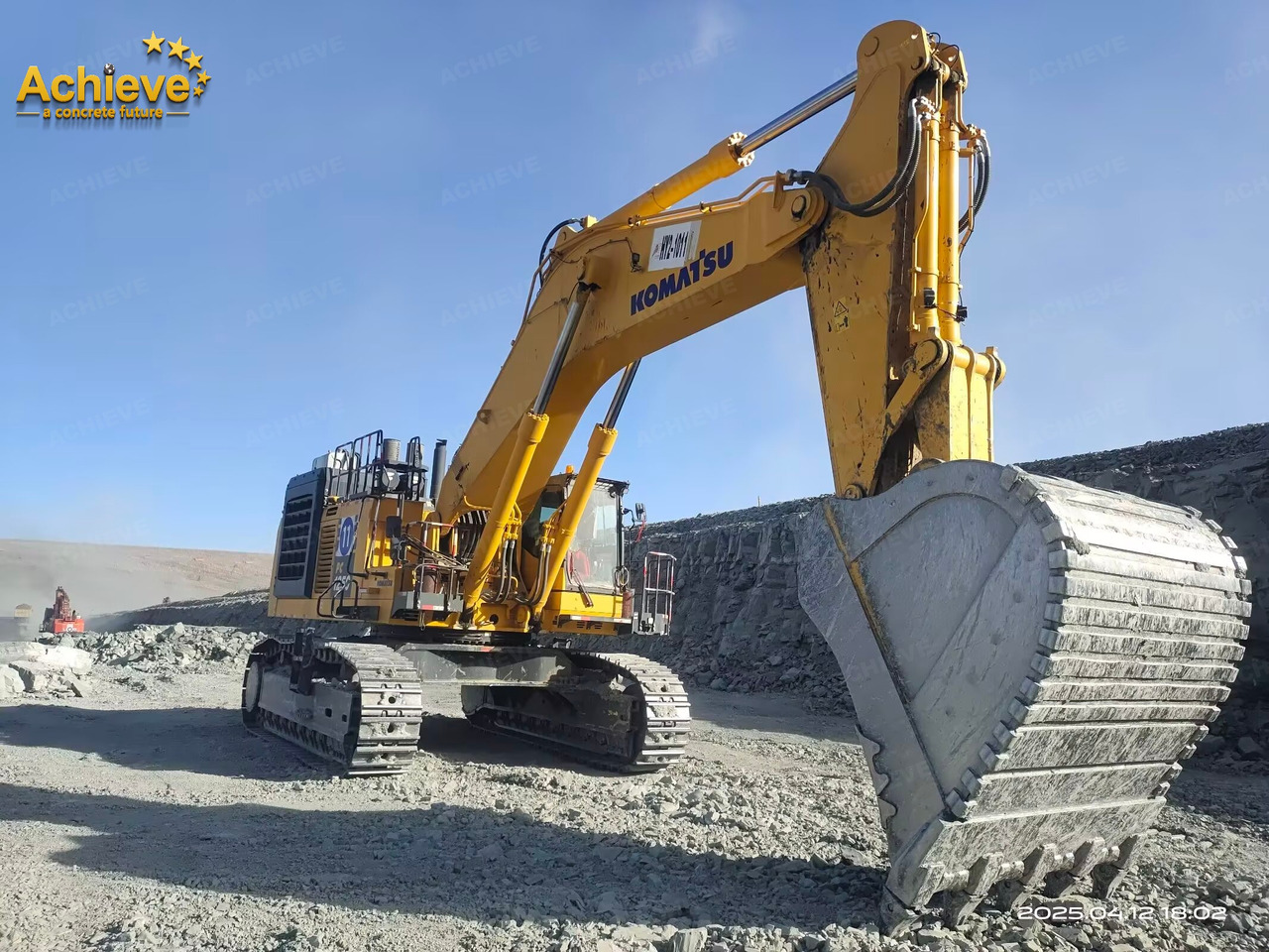 Komatsu 【ACHIEVE】TOP CONDITION!!! PC1250-11R 2023 4500h Horsepower (HP) 758 HP @ 1,800 rpm Operating weight (lbs) 269,300 - 272,600 Bucket Capacity (yd3) 5.3-9.5 - Ερπυστριοφόρος εκσκαφέας: φωτογραφία 1 Komatsu 【ACHIEVE】TOP CONDITION!!! PC1250-11R 2023 4500h Horsepower (HP) 758 HP @ 1,800 rpm Operating weight (lbs) 269,300 - 272,600 Bucket Capacity (yd3) 5.3-9.5 - Ερπυστριοφόρος εκσκαφέας: φωτογραφία 1