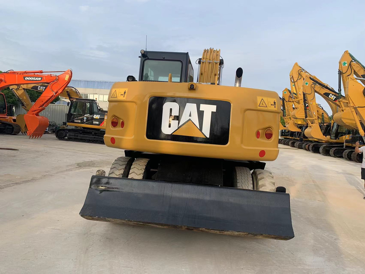 Caterpillar M315D Wheel Excavator Moving by Tires - Τροχοφόρος εκσκαφέας: φωτογραφία 4 Caterpillar M315D Wheel Excavator Moving by Tires - Τροχοφόρος εκσκαφέας: φωτογραφία 4