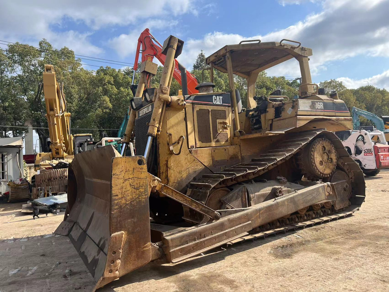 Caterpillar Original Condition CAT D6R bulldozer with Rippers - Μπουλντόζα: φωτογραφία 4 Caterpillar Original Condition CAT D6R bulldozer with Rippers - Μπουλντόζα: φωτογραφία 4