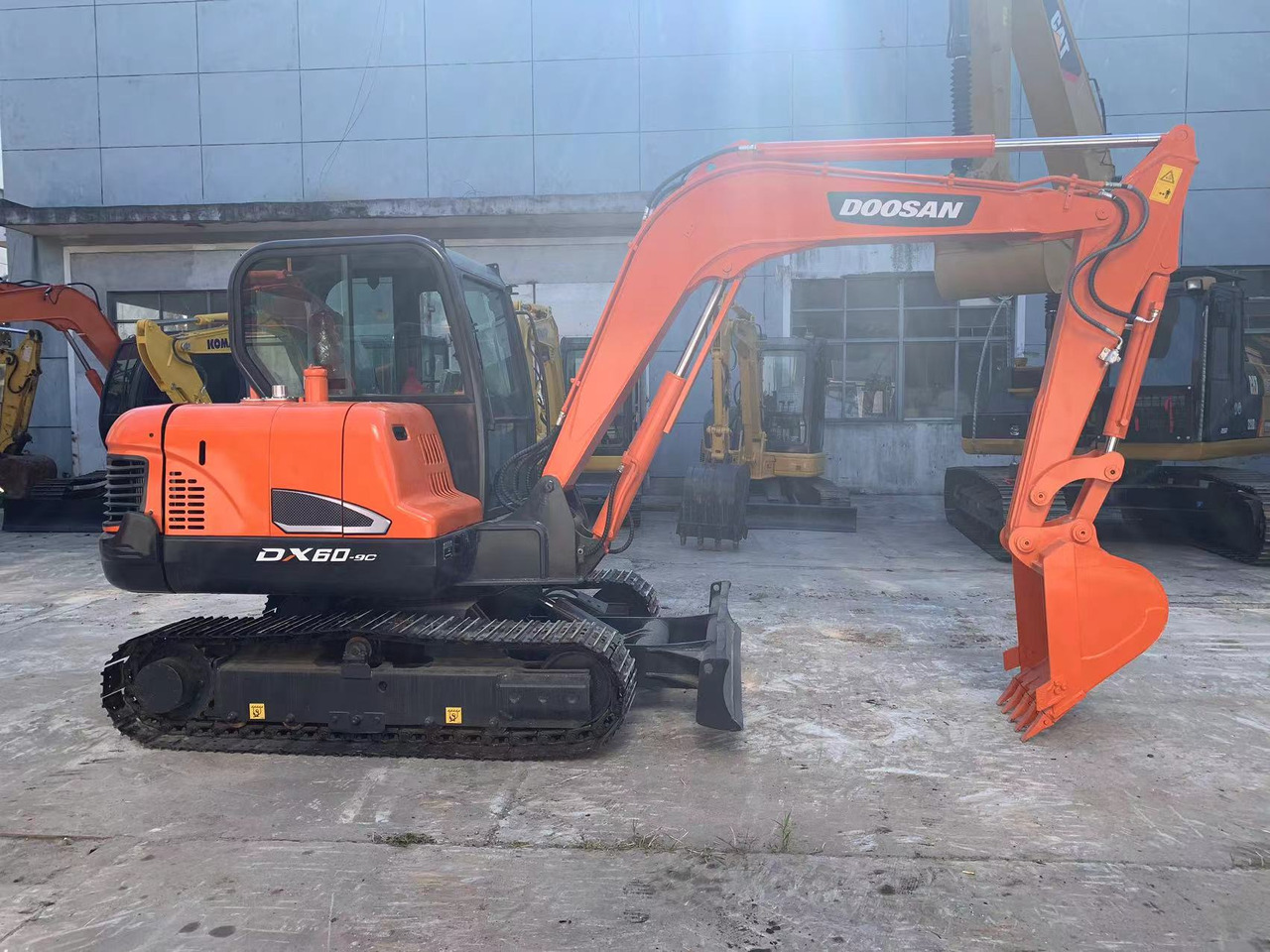 DOOSAN Mini Excavator Doosan DX60, DX55 - Ερπυστριοφόρος εκσκαφέας: φωτογραφία 1 DOOSAN Mini Excavator Doosan DX60, DX55 - Ερπυστριοφόρος εκσκαφέας: φωτογραφία 1
