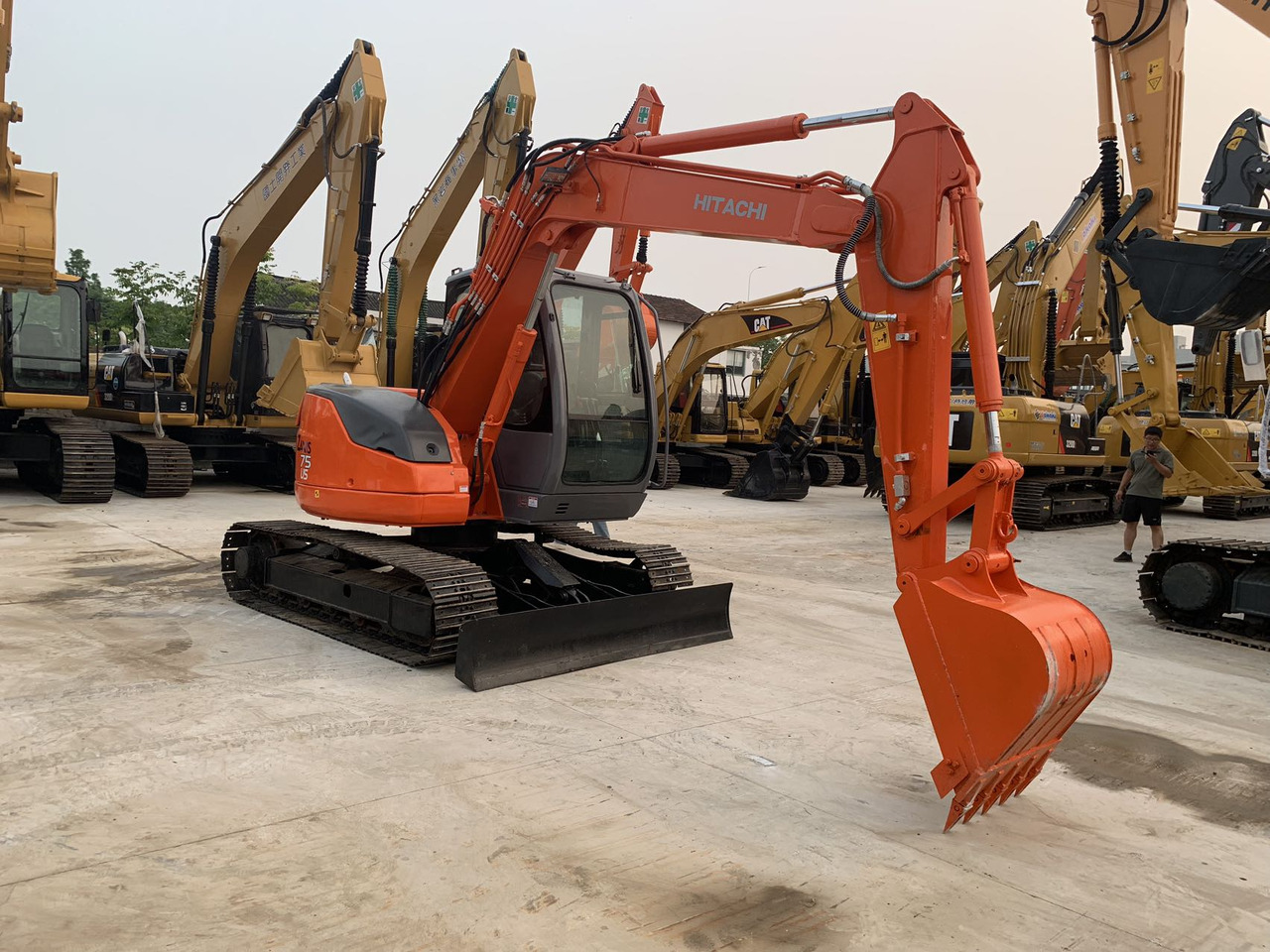 Hitachi Tracked Excavator ZX75 with Blade Dozer - Ερπυστριοφόρος εκσκαφέας: φωτογραφία 5 Hitachi Tracked Excavator ZX75 with Blade Dozer - Ερπυστριοφόρος εκσκαφέας: φωτογραφία 5