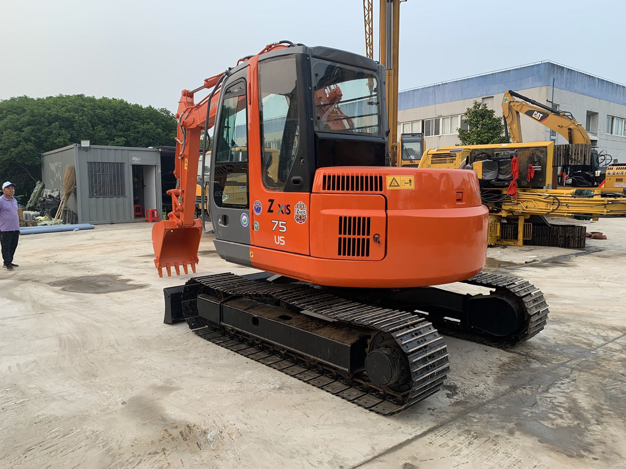 Hitachi Tracked Excavator ZX75 with Blade Dozer - Ερπυστριοφόρος εκσκαφέας: φωτογραφία 2 Hitachi Tracked Excavator ZX75 with Blade Dozer - Ερπυστριοφόρος εκσκαφέας: φωτογραφία 2