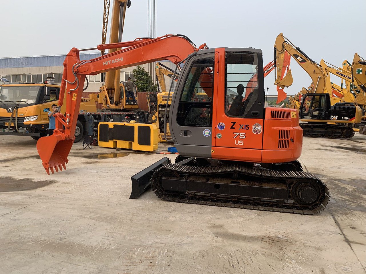 Hitachi Tracked Excavator ZX75 with Blade Dozer - Ερπυστριοφόρος εκσκαφέας: φωτογραφία 3 Hitachi Tracked Excavator ZX75 with Blade Dozer - Ερπυστριοφόρος εκσκαφέας: φωτογραφία 3