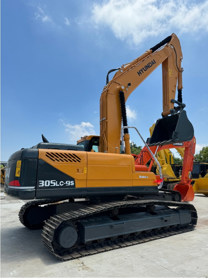 Hyundai 305LC-9S Good Price Used Excavator - Ερπυστριοφόρος εκσκαφέας: φωτογραφία 1 Hyundai 305LC-9S Good Price Used Excavator - Ερπυστριοφόρος εκσκαφέας: φωτογραφία 1