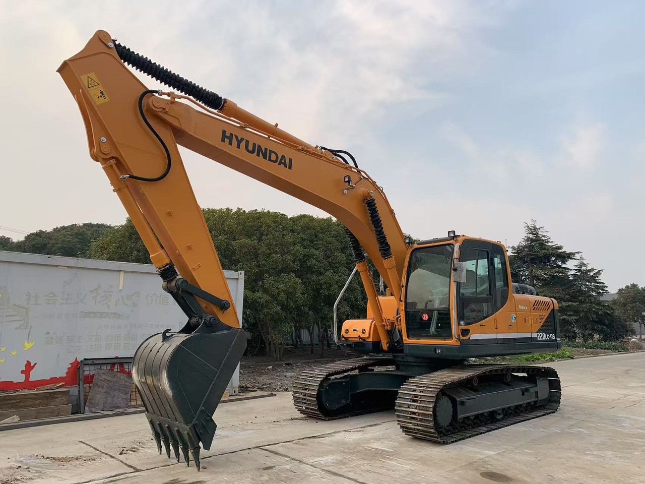 Hyundai Excavator 220LC-9S Secondhand Korea Machine - Ερπυστριοφόρος εκσκαφέας: φωτογραφία 2 Hyundai Excavator 220LC-9S Secondhand Korea Machine - Ερπυστριοφόρος εκσκαφέας: φωτογραφία 2