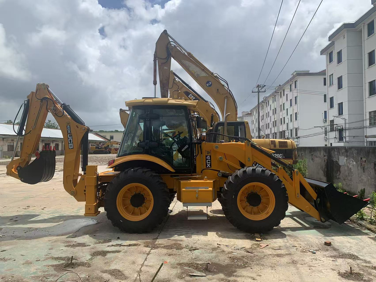 JCB 4X4 Backhoe Loader 4CX, 3CX - Φορτωτής εκσκαφέας: φωτογραφία 3 JCB 4X4 Backhoe Loader 4CX, 3CX - Φορτωτής εκσκαφέας: φωτογραφία 3