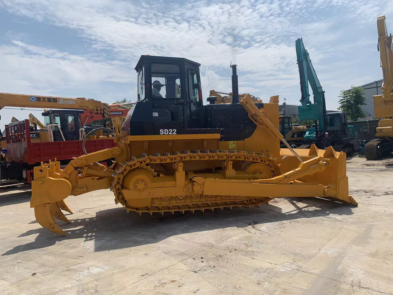 SHANTUI Bulldozer SD22, SD32 Secondhand Tracked Tactor - Μπουλντόζα: φωτογραφία 1 SHANTUI Bulldozer SD22, SD32 Secondhand Tracked Tactor - Μπουλντόζα: φωτογραφία 1