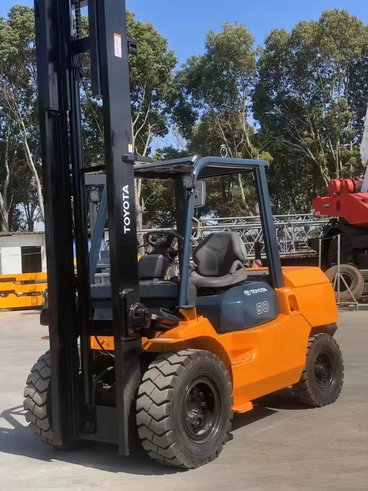 Toyota 5 ton Forklift Good Price FD50 with Side Shifter - Πετρελαιοκίνητο περονοφόρο: φωτογραφία 4 Toyota 5 ton Forklift Good Price FD50 with Side Shifter - Πετρελαιοκίνητο περονοφόρο: φωτογραφία 4
