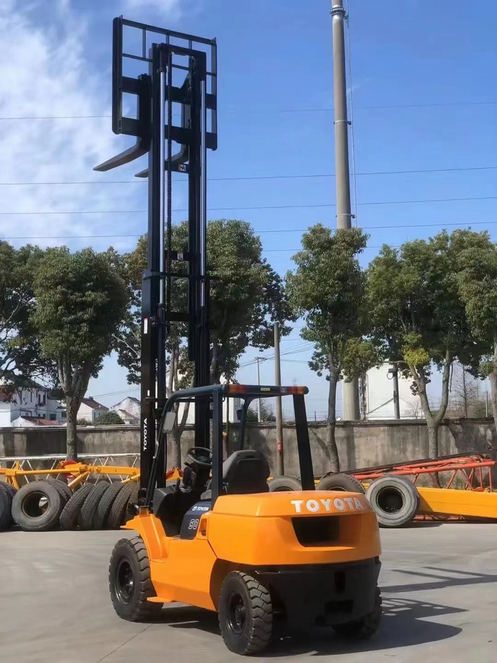 Toyota 5 ton Forklift Good Price FD50 with Side Shifter - Πετρελαιοκίνητο περονοφόρο: φωτογραφία 3 Toyota 5 ton Forklift Good Price FD50 with Side Shifter - Πετρελαιοκίνητο περονοφόρο: φωτογραφία 3