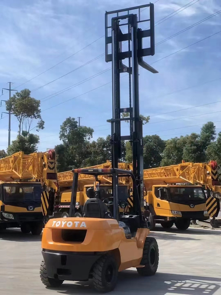 Toyota 5 ton Forklift Good Price FD50 with Side Shifter - Πετρελαιοκίνητο περονοφόρο: φωτογραφία 1 Toyota 5 ton Forklift Good Price FD50 with Side Shifter - Πετρελαιοκίνητο περονοφόρο: φωτογραφία 1