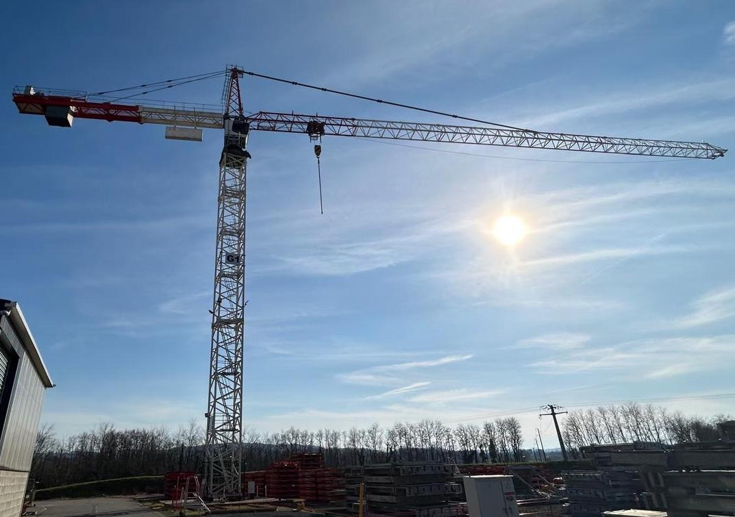 LIEBHERR 245 EC-H 12 Litronic - Πυργογερανός: φωτογραφία 1 LIEBHERR 245 EC-H 12 Litronic - Πυργογερανός: φωτογραφία 1