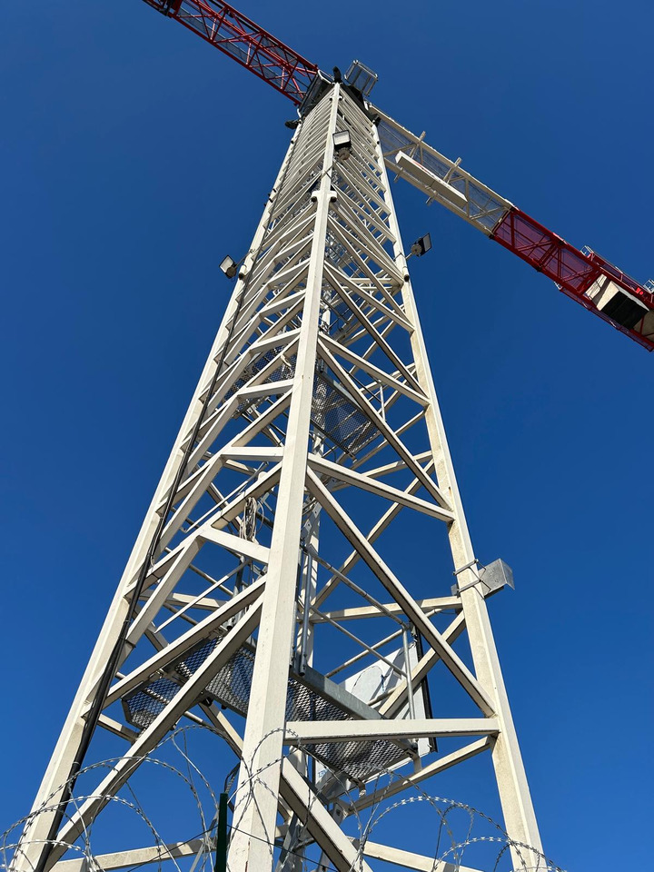 LIEBHERR 245 EC-H 12 Litronic - Πυργογερανός: φωτογραφία 2 LIEBHERR 245 EC-H 12 Litronic - Πυργογερανός: φωτογραφία 2