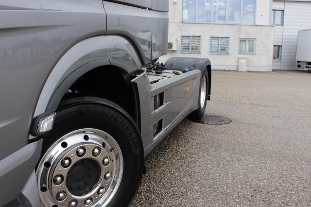 Mercedes-Benz Actros 1853 LS - Τράκτορας: φωτογραφία 2 Mercedes-Benz Actros 1853 LS - Τράκτορας: φωτογραφία 2