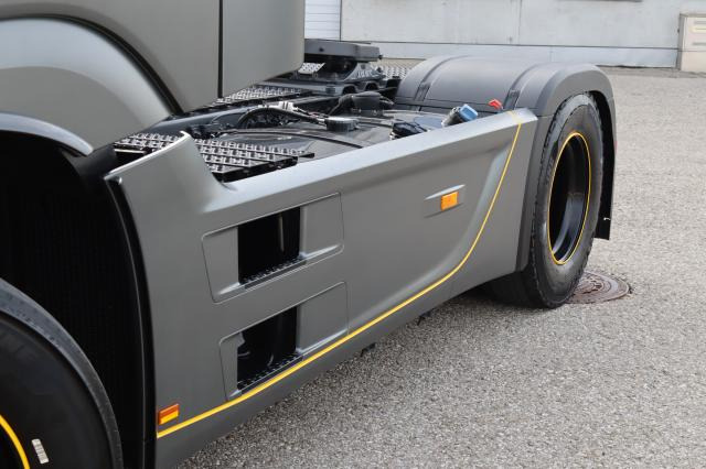 Mercedes-Benz Actros 1853LS EDITION - Τράκτορας: φωτογραφία 4 Mercedes-Benz Actros 1853LS EDITION - Τράκτορας: φωτογραφία 4