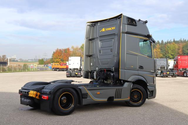 Mercedes-Benz Actros 1853LS EDITION - Τράκτορας: φωτογραφία 3 Mercedes-Benz Actros 1853LS EDITION - Τράκτορας: φωτογραφία 3