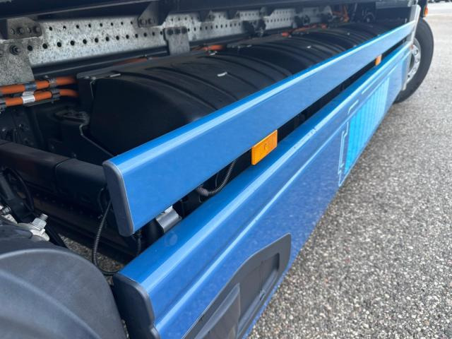 Mercedes-Benz eActros 400 L - Φορτηγό κόφα: φωτογραφία 4 Mercedes-Benz eActros 400 L - Φορτηγό κόφα: φωτογραφία 4