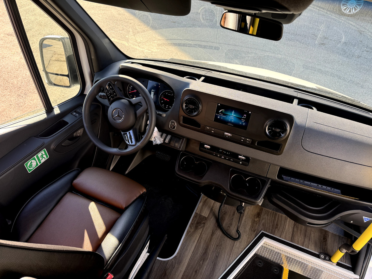 Mercedes-Benz Sprinter 517 - Μικρό λεωφορείο, Επιβατικό βαν: φωτογραφία 3 Mercedes-Benz Sprinter 517 - Μικρό λεωφορείο, Επιβατικό βαν: φωτογραφία 3